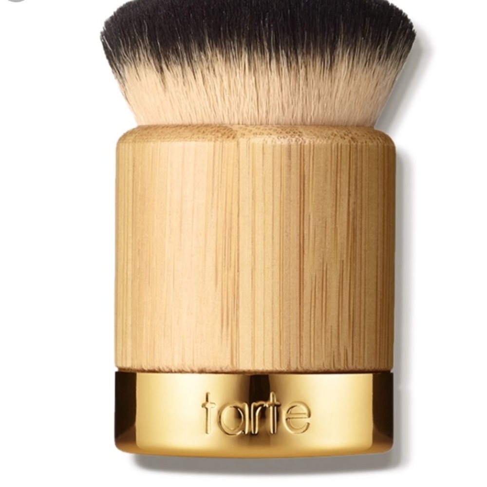 Tarte - kabuki powder foundation brush